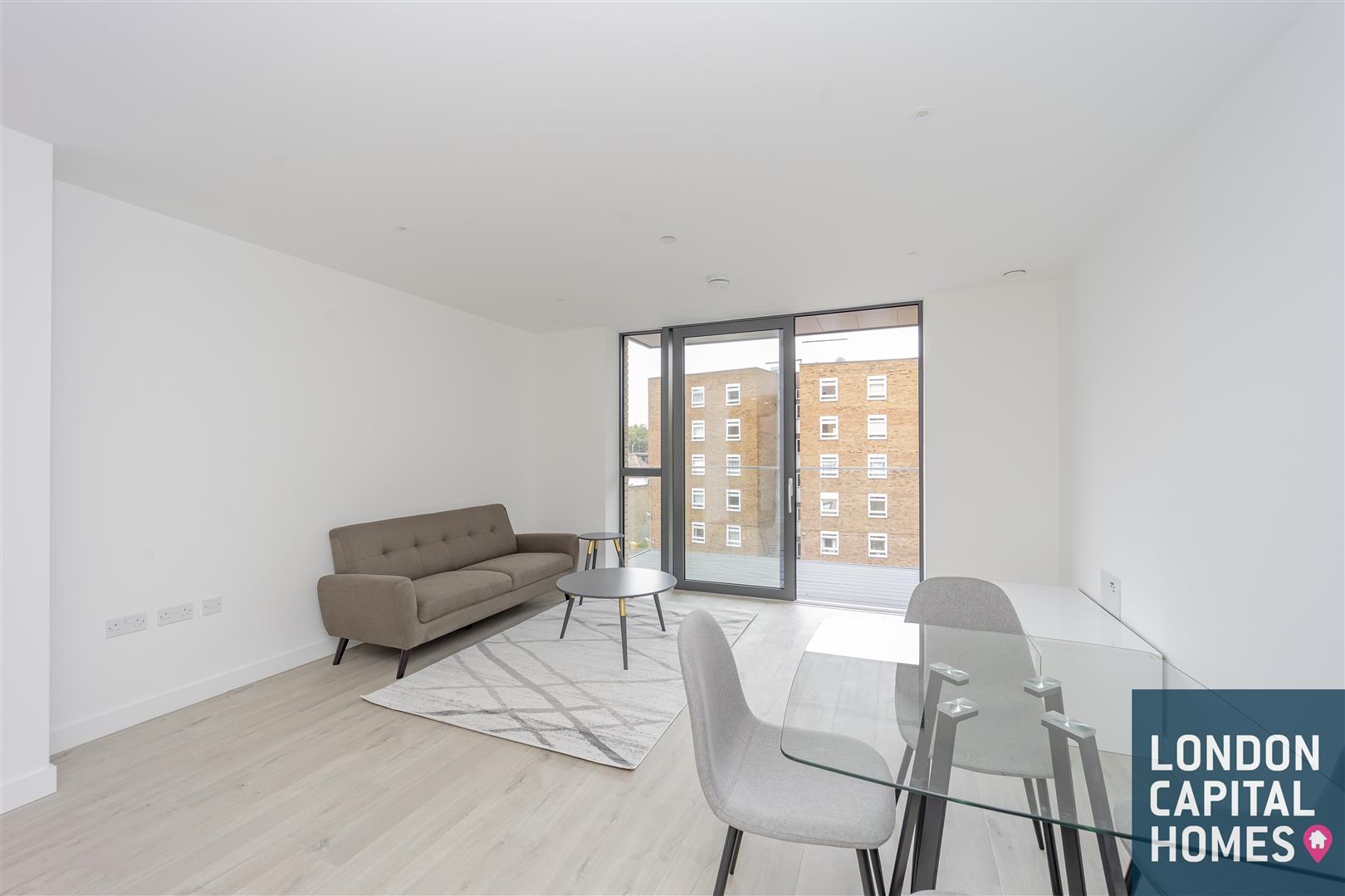 1 bed property in Willowbrook house, Coster Avenue, London
